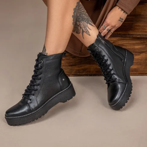 Bota Coturno Feminino Vittal Laura em Couro Legítimo Preto